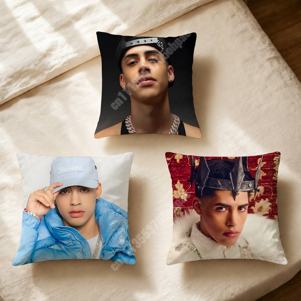 Home Cinema Couch - C-Cris MJ Rapper Si No Es